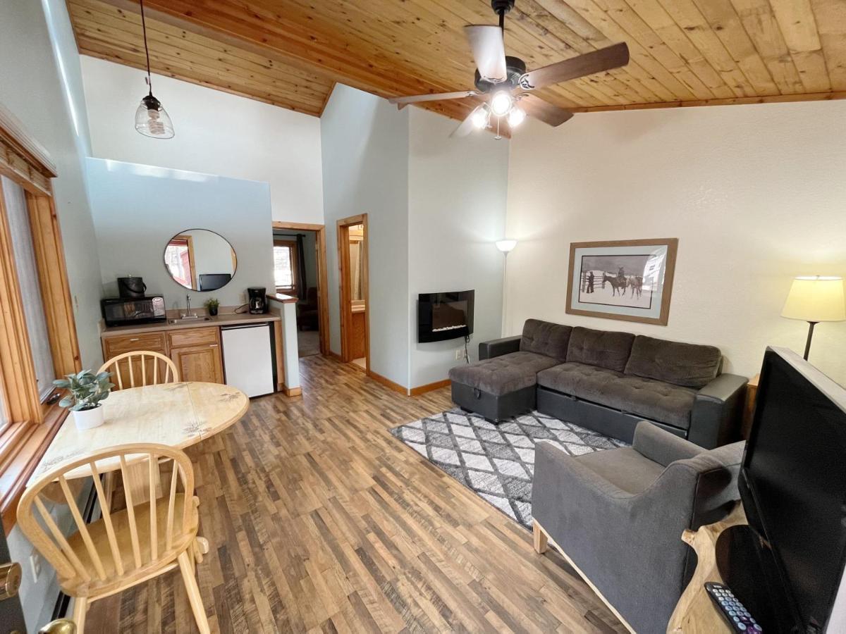 Cabin A Suite Bed And Breakfast Woodland Park Luaran gambar